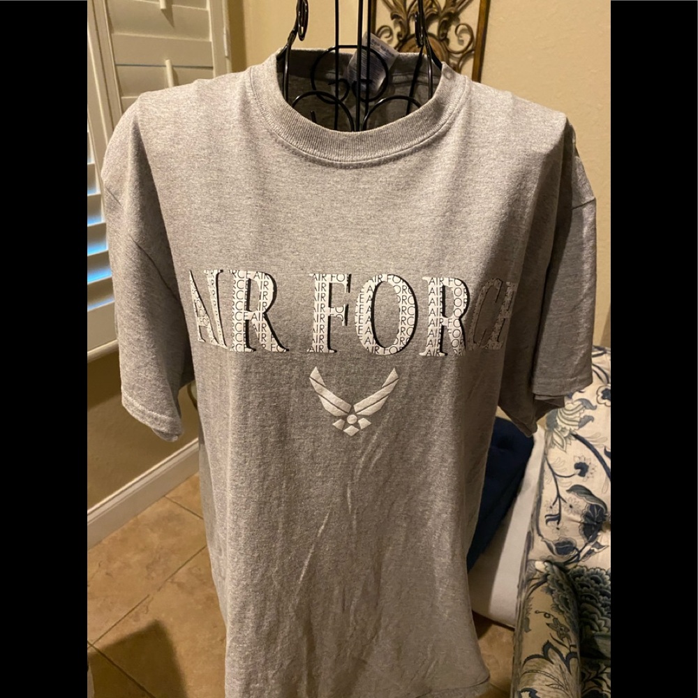 Men’s Airforce tee